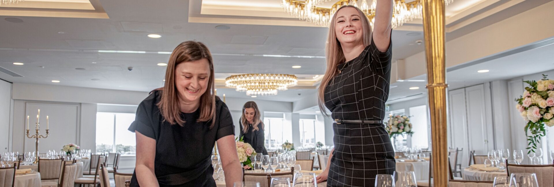 Old course waiting staff setting up 1920 x 650